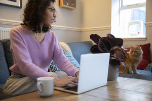 Leading - Remote Workers Through The Glass - It's not about Hybrid